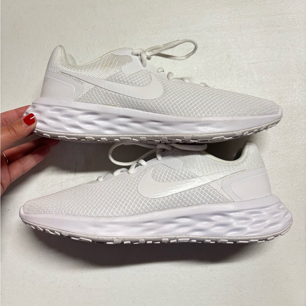 Nike Women's White Mesh Sneakers